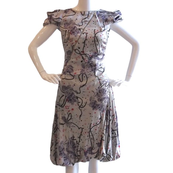 Alexander McQueen Women’s Avante Garde Bubble Hem Silver Floral Silk Dress - Picture 14 of 14